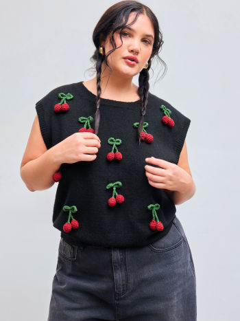 Wool-blend Round Neckline Cherry Knitted Vest Curve & Plus