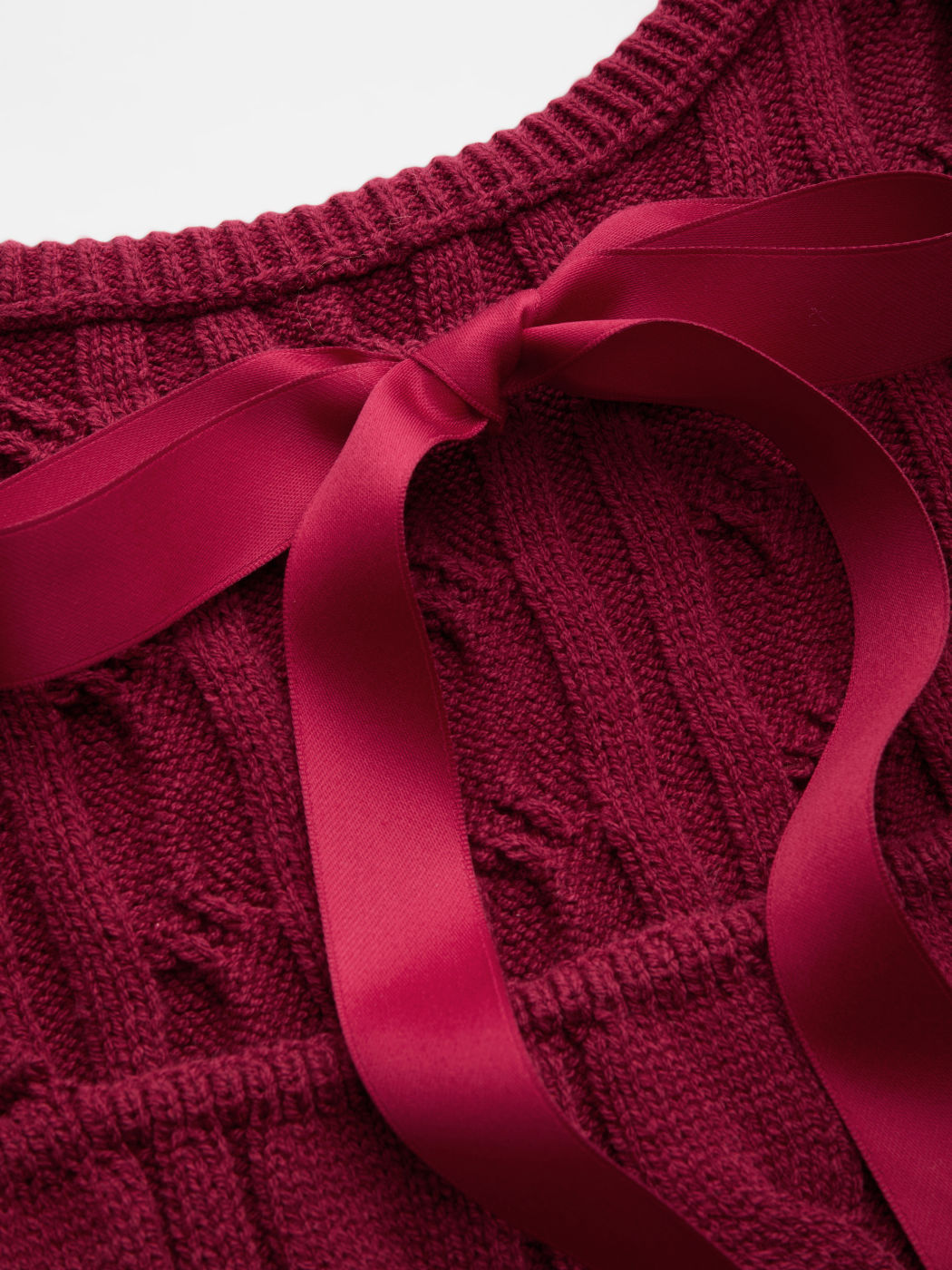Cable Knit Bowknot Crop Top