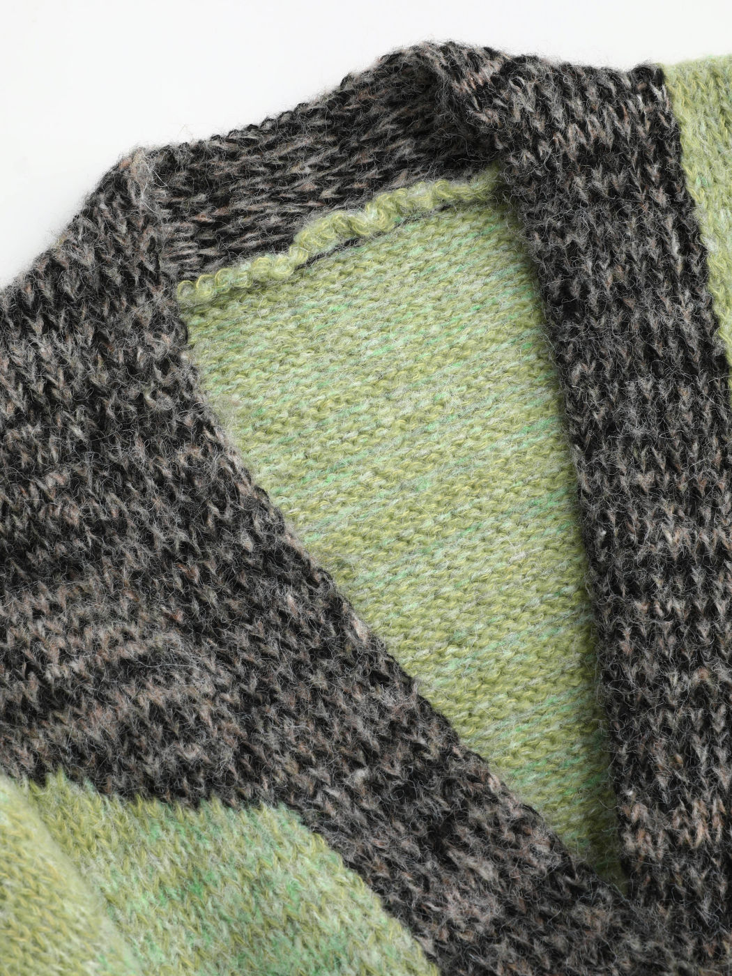 Wollmischung Abstrakt Colorblock V-Ausschnitt Strickjacke