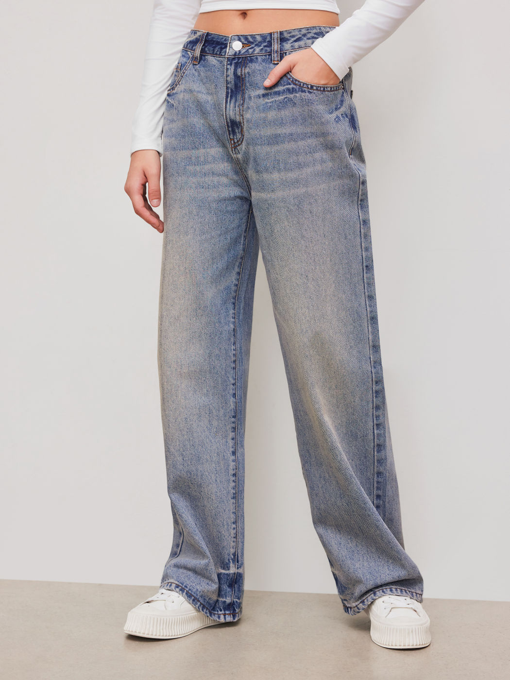 Cider Denim Low Rise Solid Pocket Straight Leg Jeans