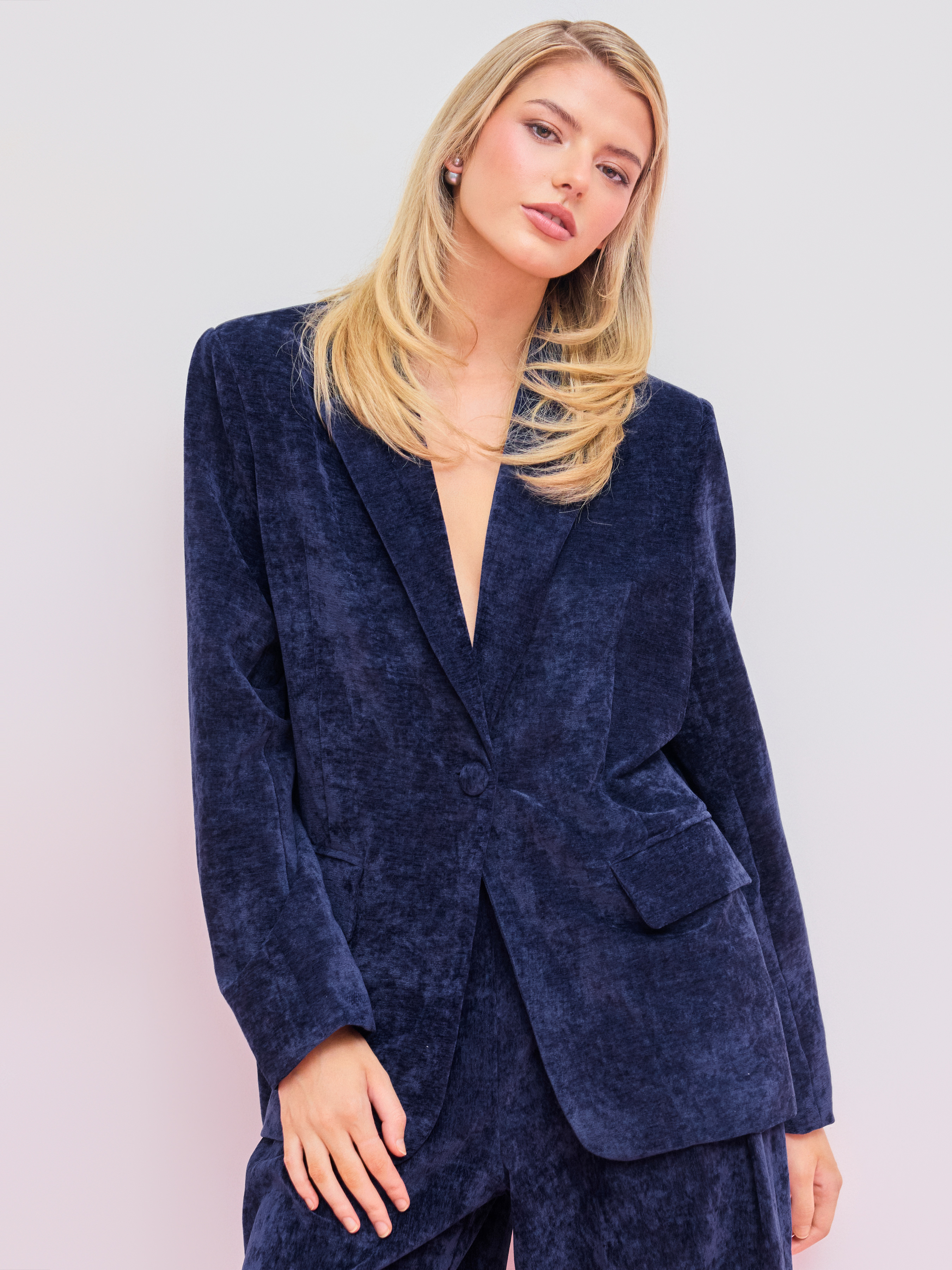 Velvet Velvet Mid Rise Solid Zipper Flared Trousers