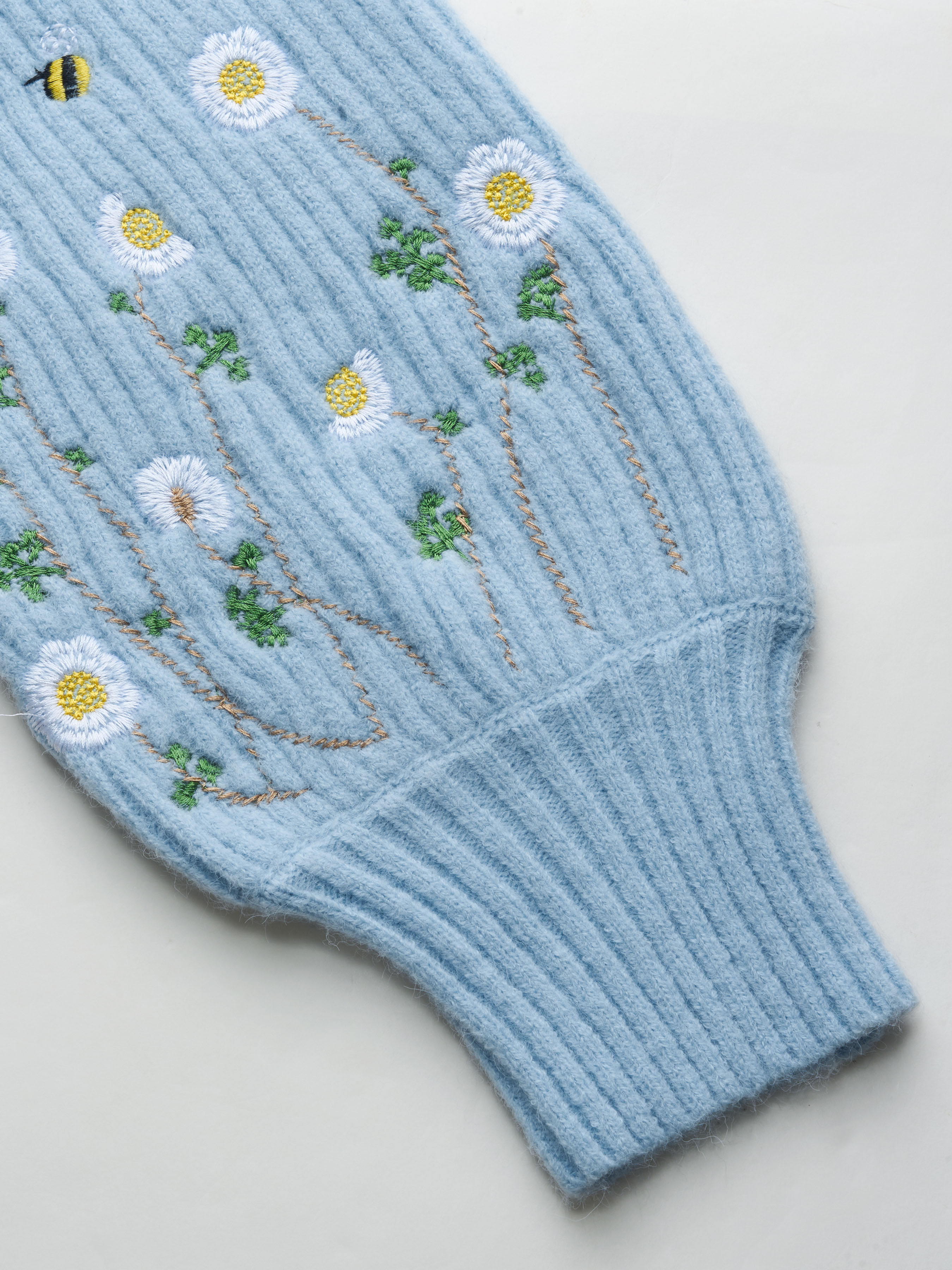 トップス BECOME TREE EMBROIDERYPATCHCROPPEDSHIRTS Embroidered Gardening Crop Top Sweatshirt, I'll Be in My