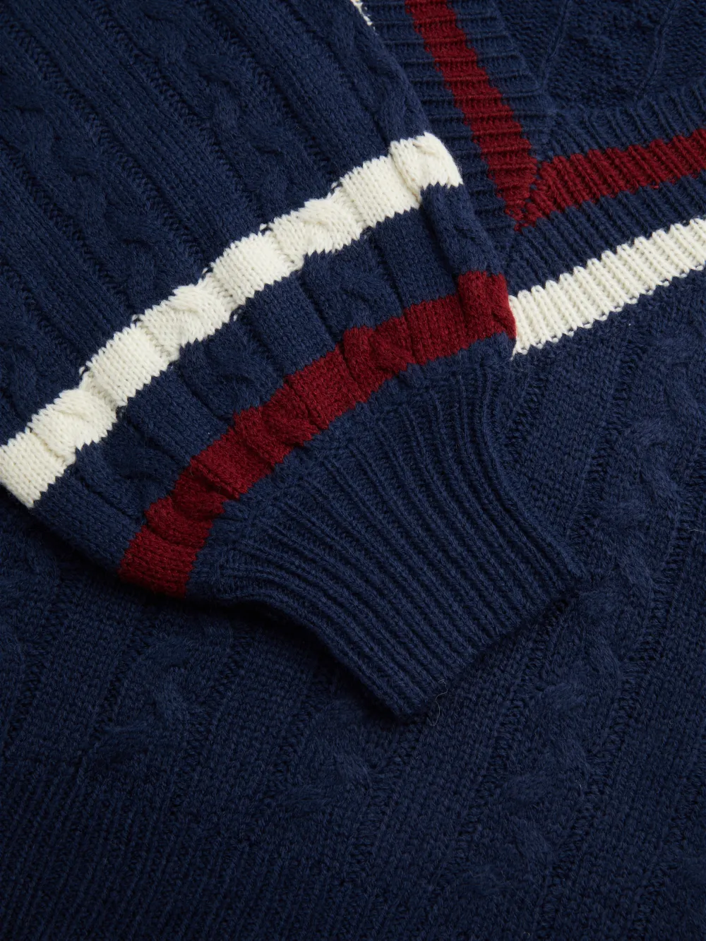 Cable Knit V-neck Solid Contrasting Binding Long Sleeve Top