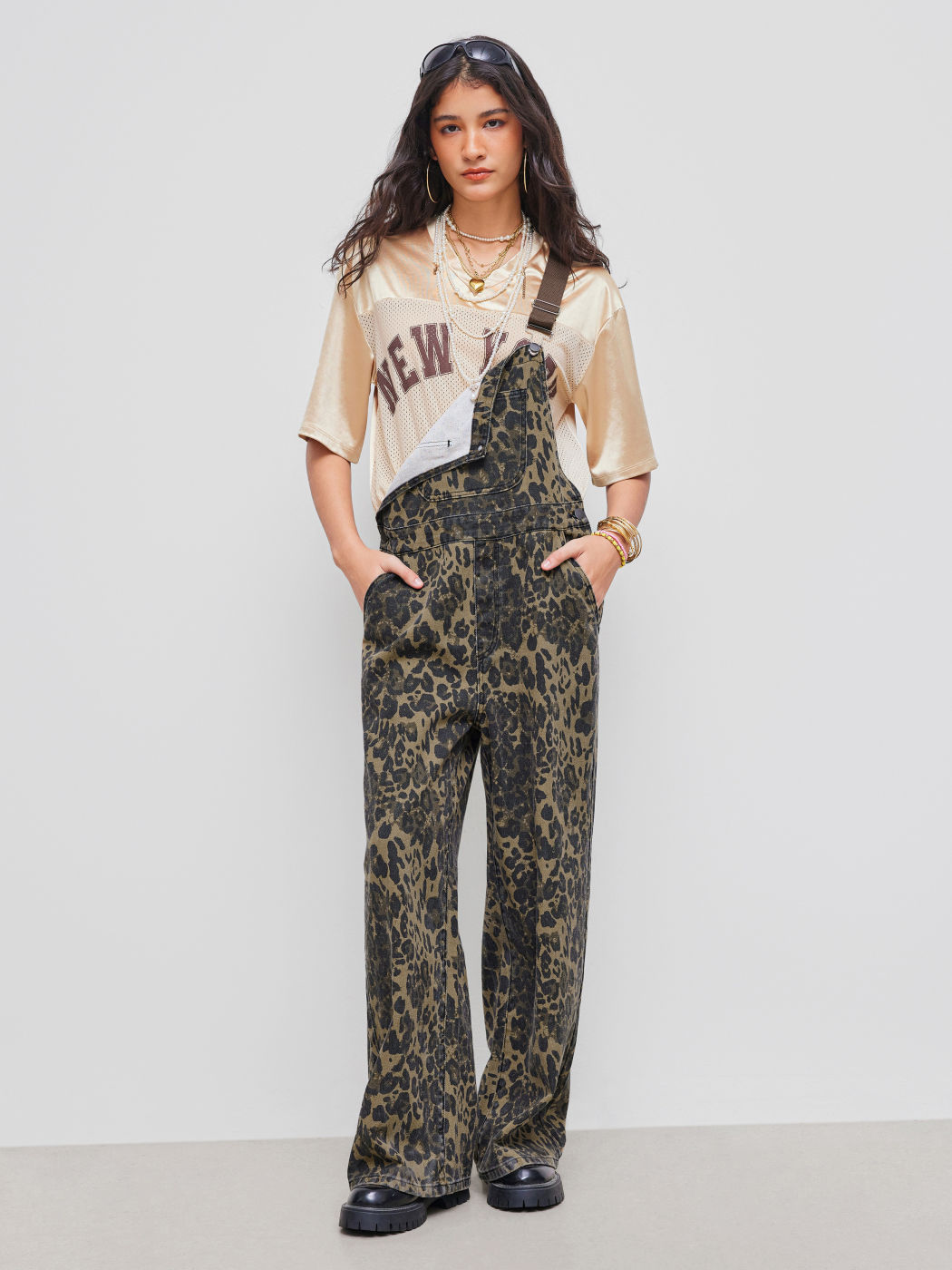 Denim Leopard Taschen-Buckel-Oversize-Wide-Leg-Jumpsuit