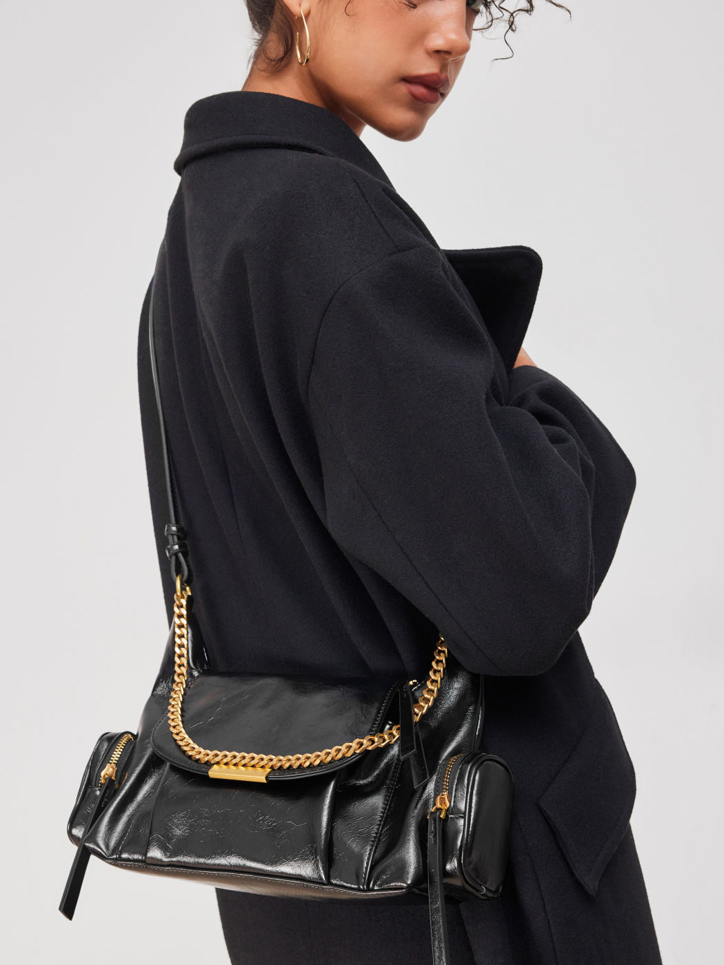 TWO-WAY POCKET CROSSBODY BAG