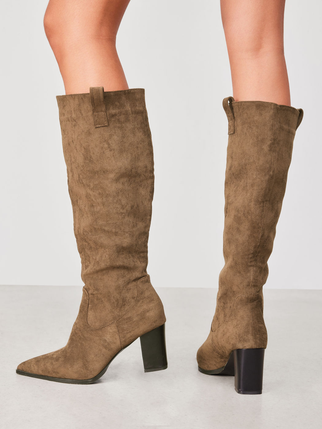 SUEDE CHUNKY HEEL KNEE HIGH BOOTS