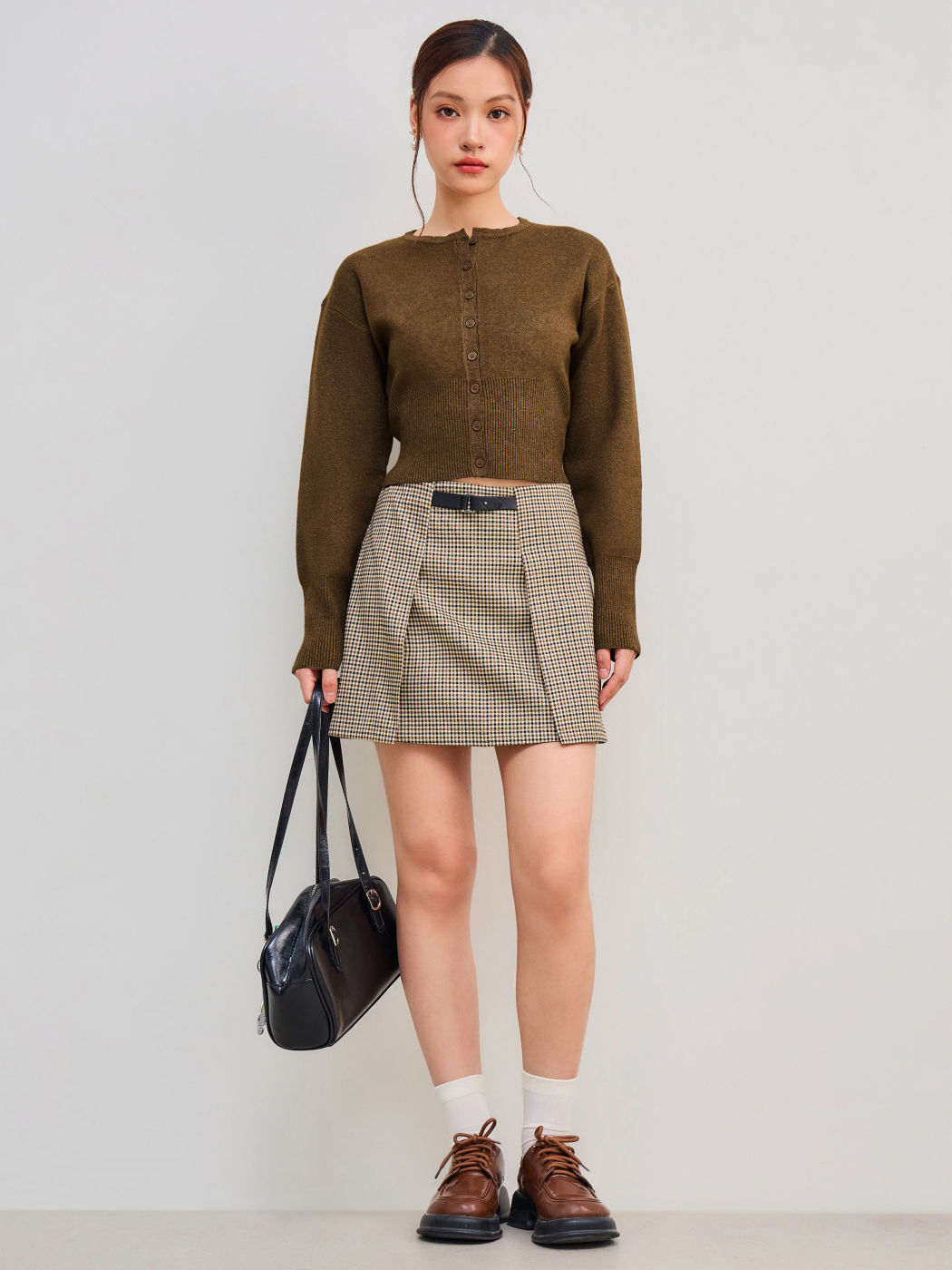Knitted Round Neckline Solid Button Cardigan