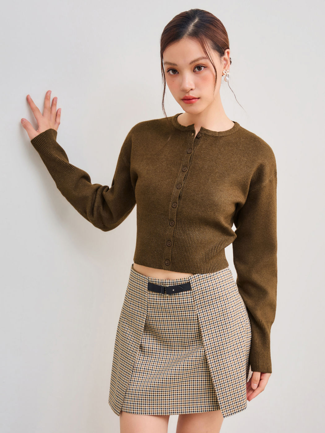 Knitted Round Neckline Solid Button Cardigan