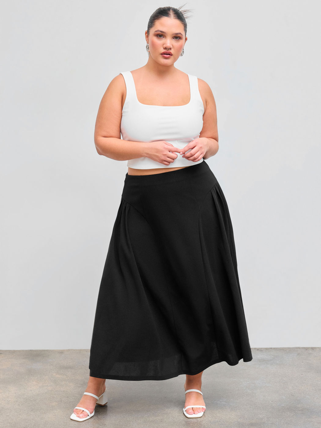 Mid Rise Solid Pleated Maxi Skirt Curve & Plus