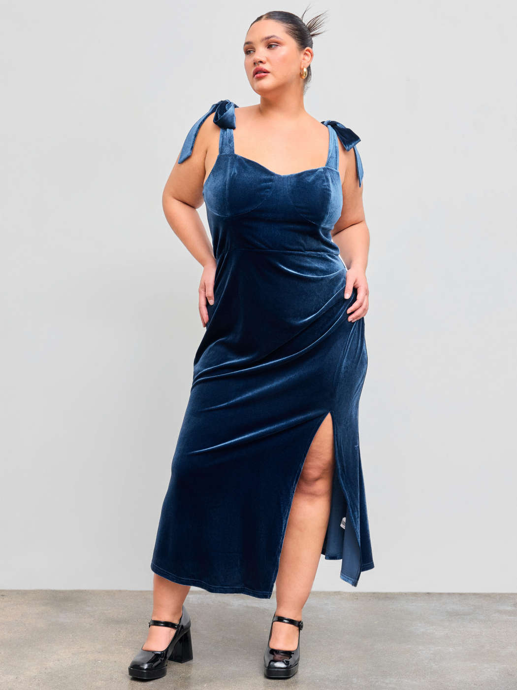 Velluto Velluto Scollo a cuore Spaccato Increspato Annodato Maxi