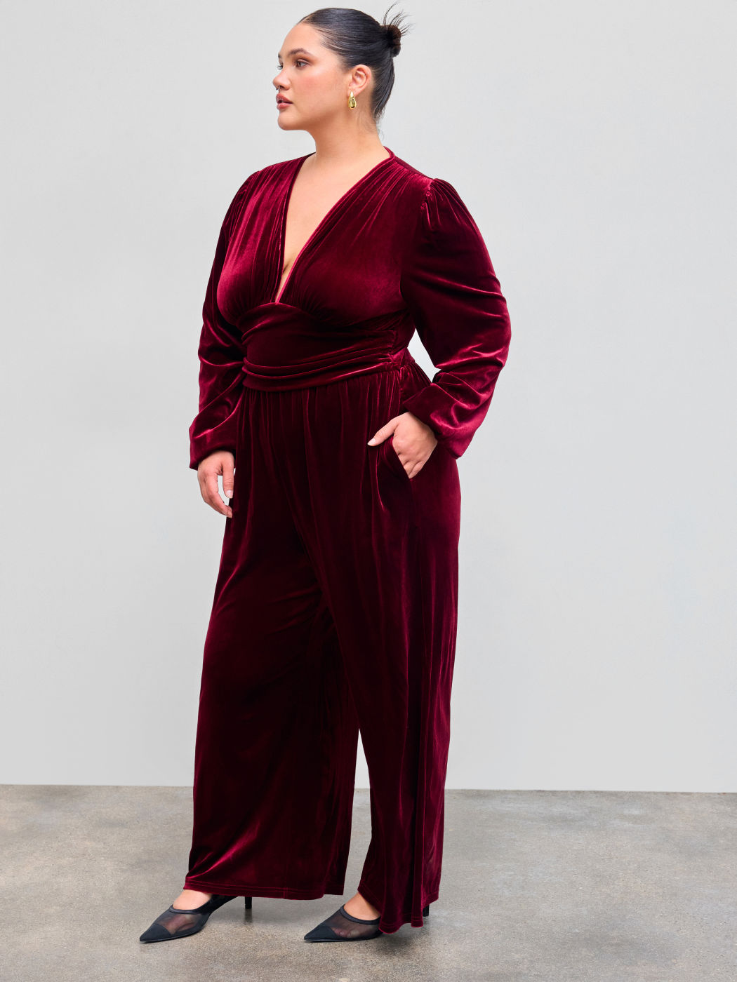 Velvet V-neck Solid Ruched Pocket Wide Leg Jumpsuit Curve & Plus