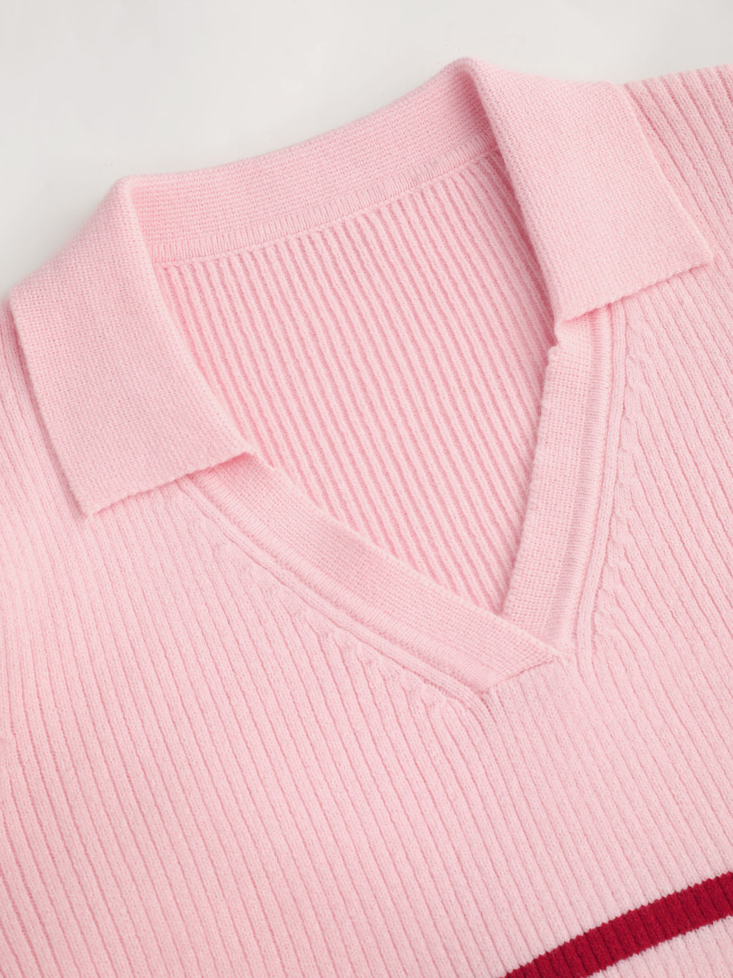 Gestreifter Strick-Polo-Langarm-Pullover Kurve & Plus