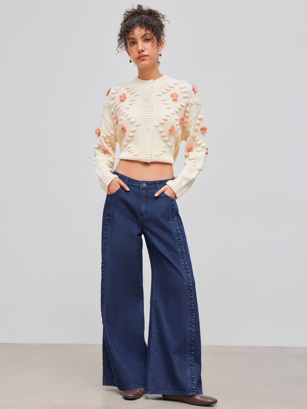 Cider Denim Low Rise Solid Lettuce Trim Pocket Baggy Jeans