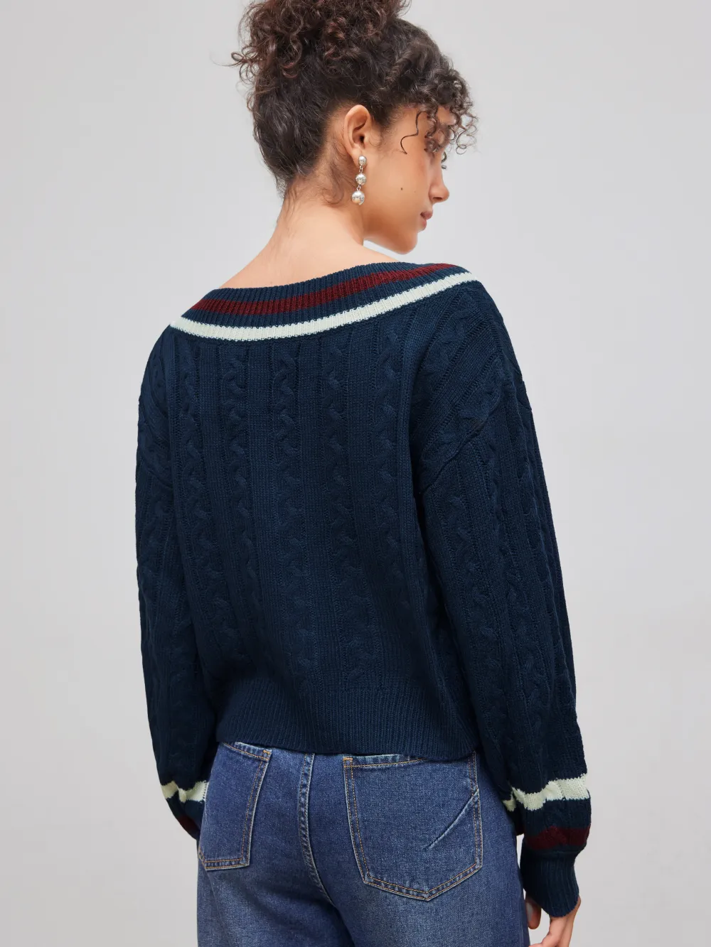 Cable Knit V-neck Solid Contrasting Binding Long Sleeve Top