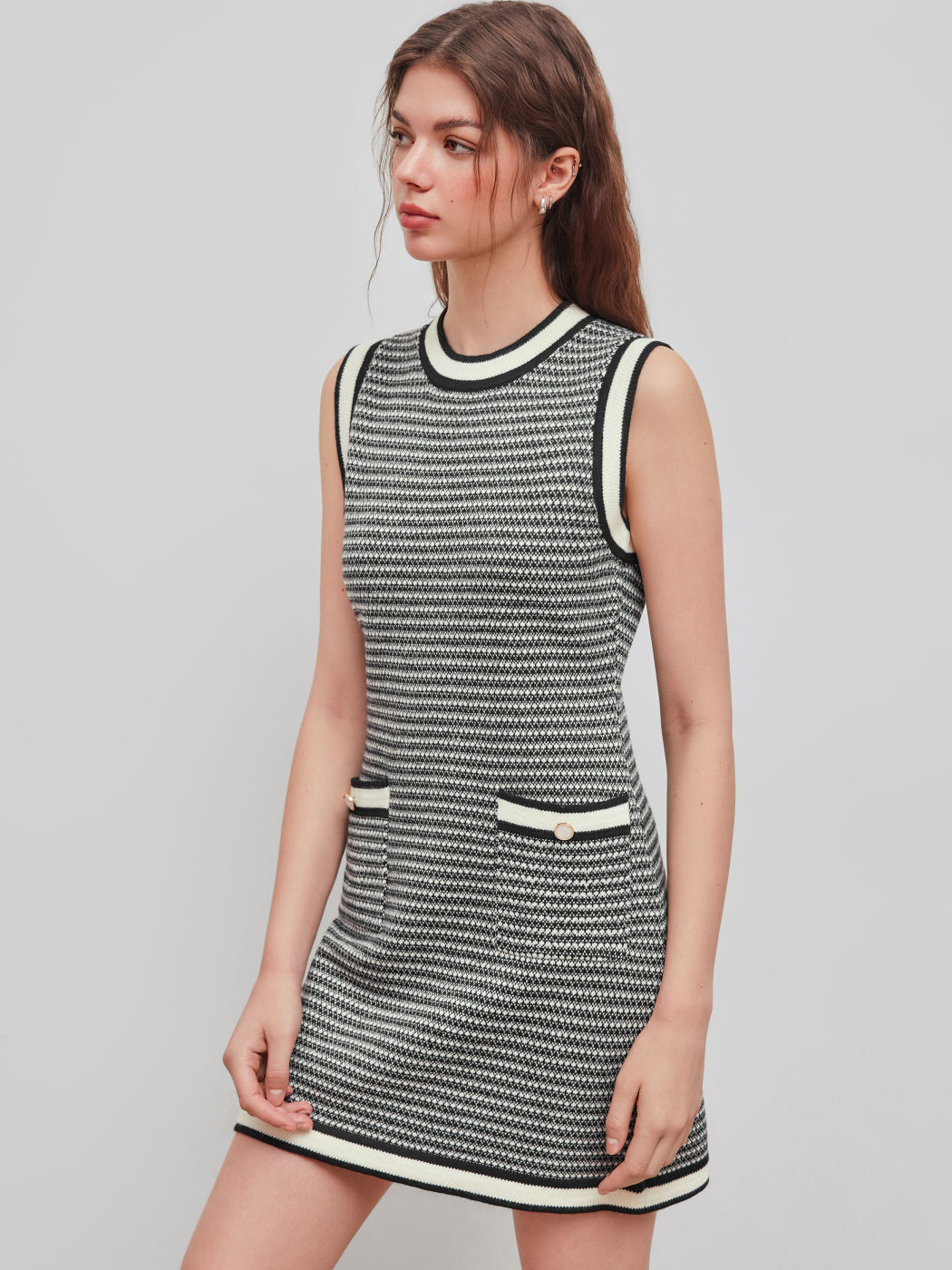Contrasting Edge Button Pocket Knitted Dress