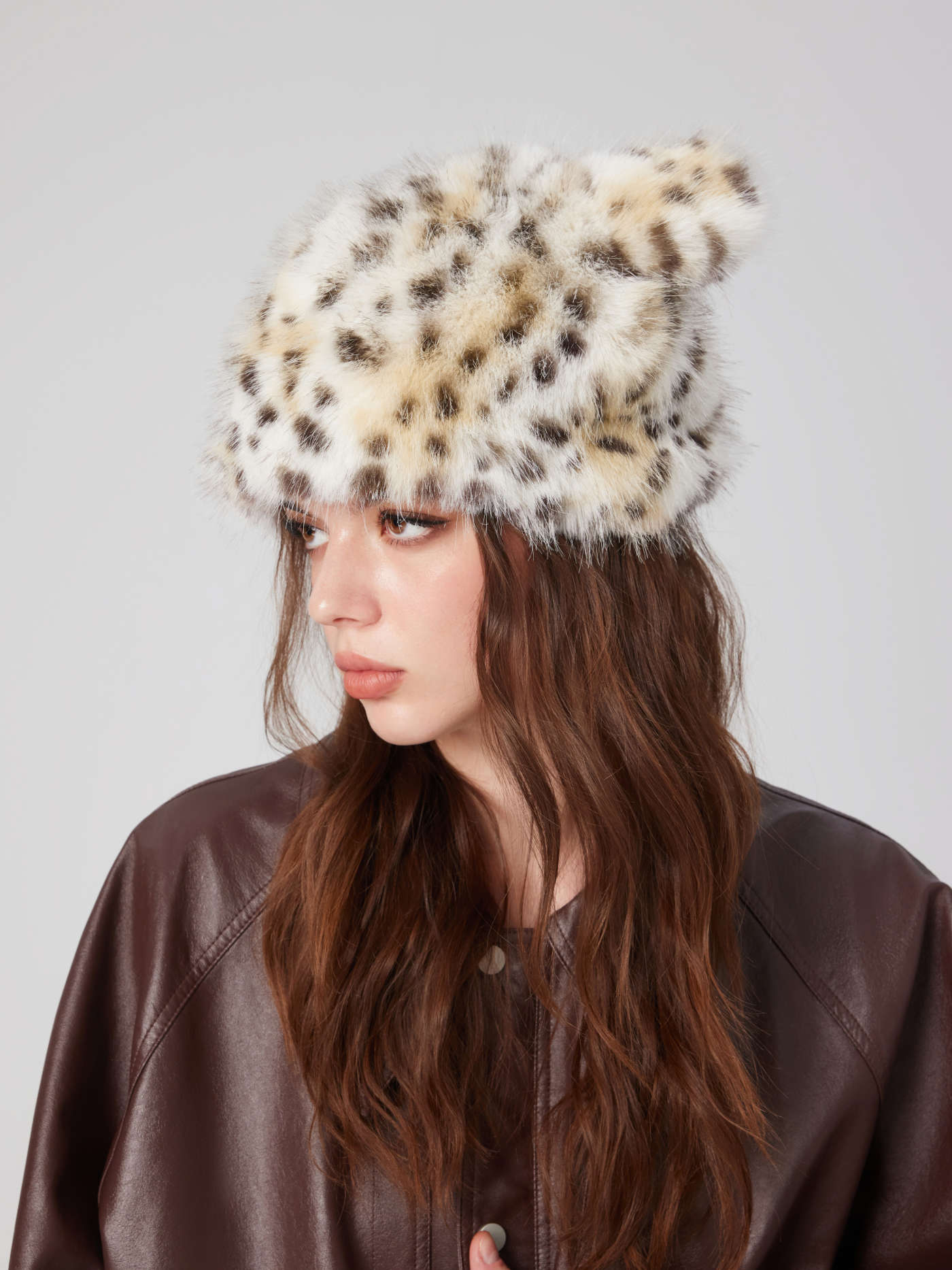 LEOPARD PRINT CAT EAR FUZZY BUCKET HAT