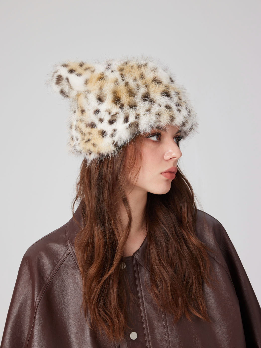 LEOPARD PRINT CAT EAR FUZZY BUCKET HAT