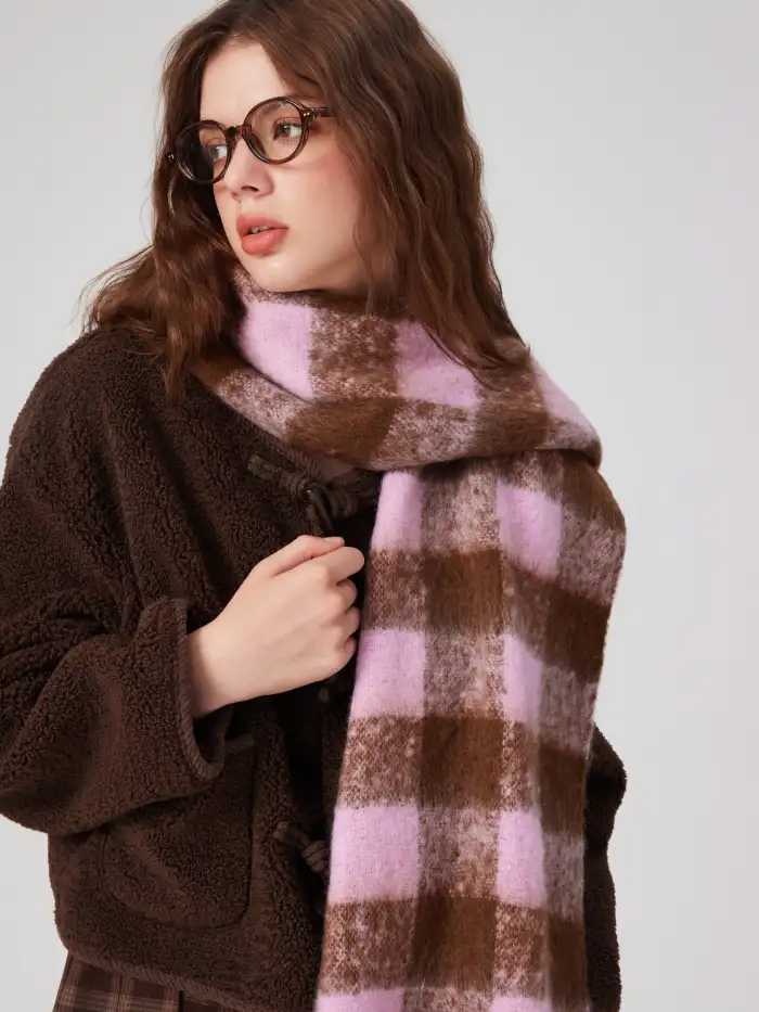 FUZZY SCARF