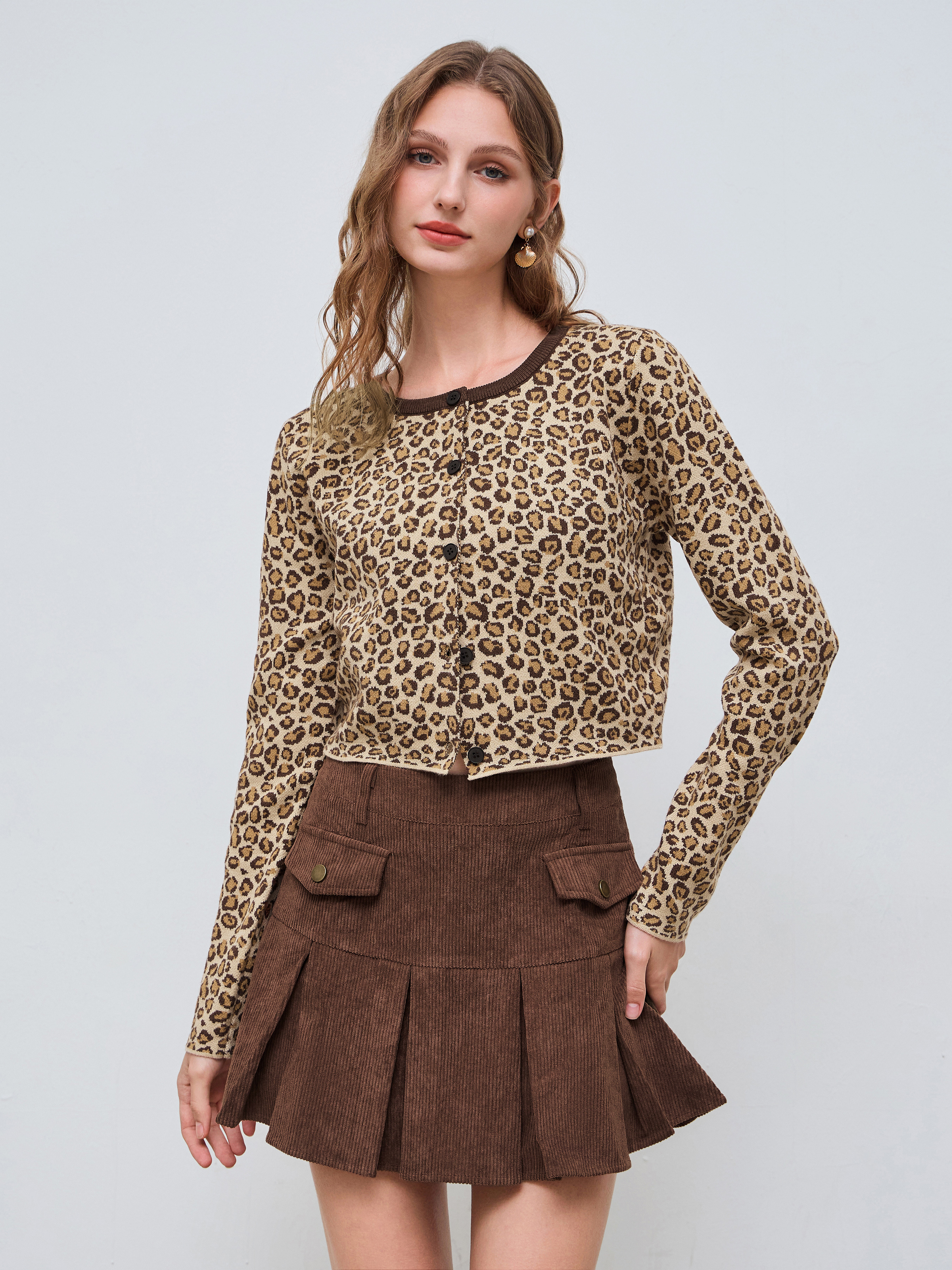 【GRAVER】embroidery heart leopard knit cardigan Pink Heart-Shaped Leopard Print Cardigan