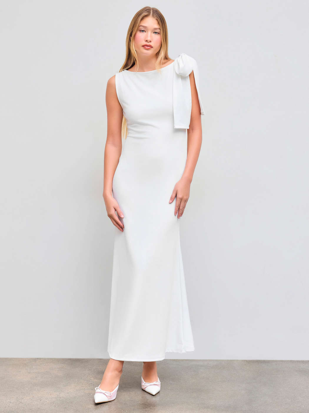 what shoes to wear with a champagne dress Summer Wedding Guest | Oscar Maxi Dress - Size:US 6 / UK 10 / EU 36 J. Crew 100% Linen badge-extra-20