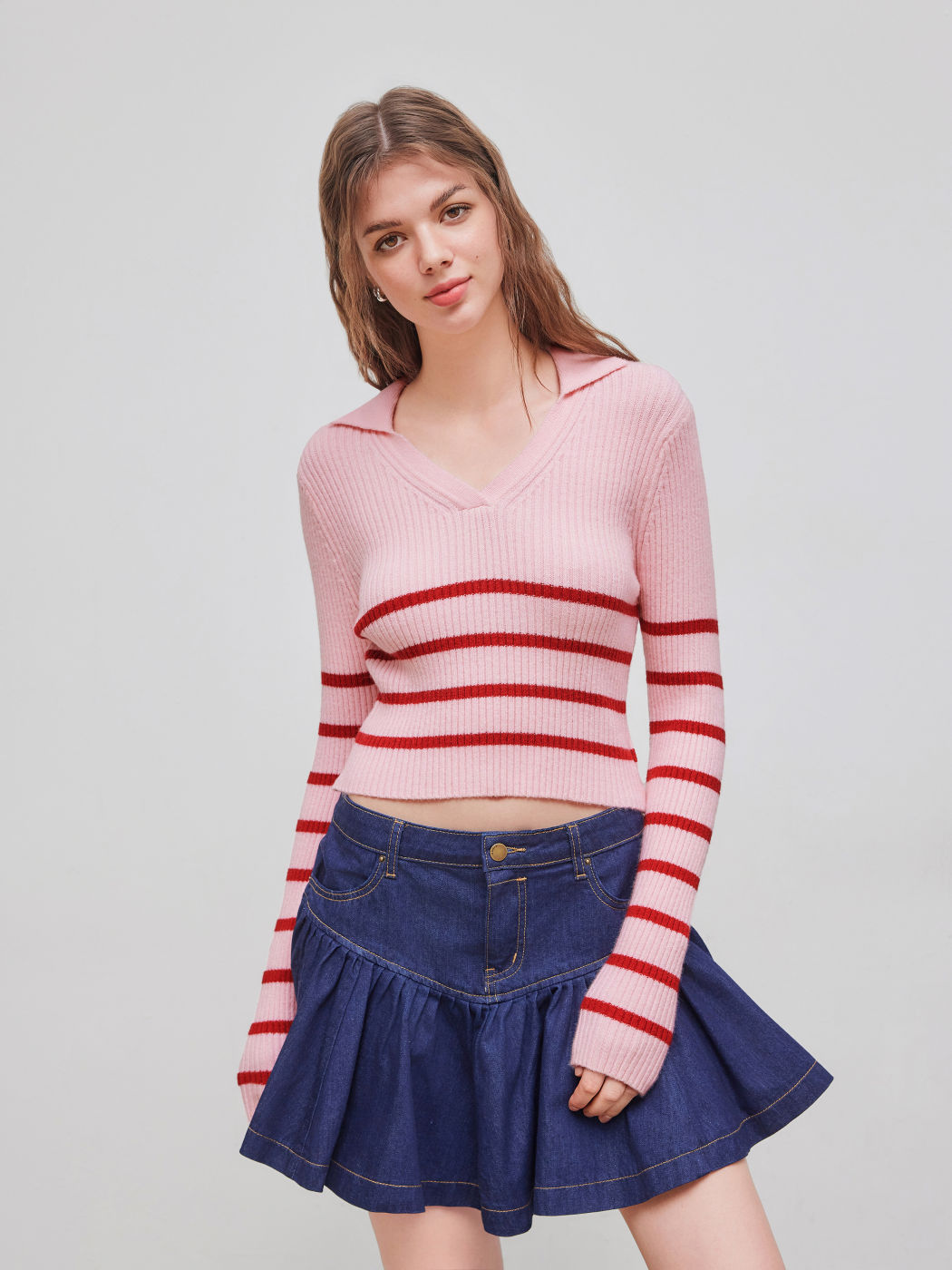 Knit V-neck Striped Long Sleeve Crop Top