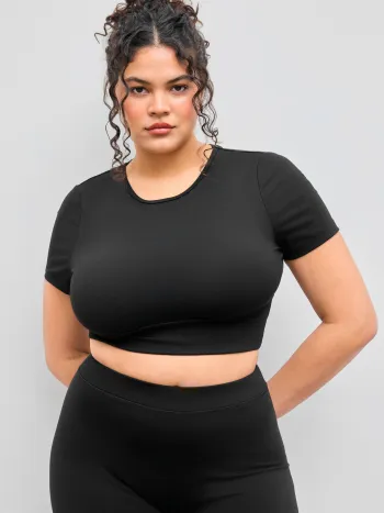 CIDERAIRY™ Round Neckline Criss Cross Short Sleeve Top Curve & Plus