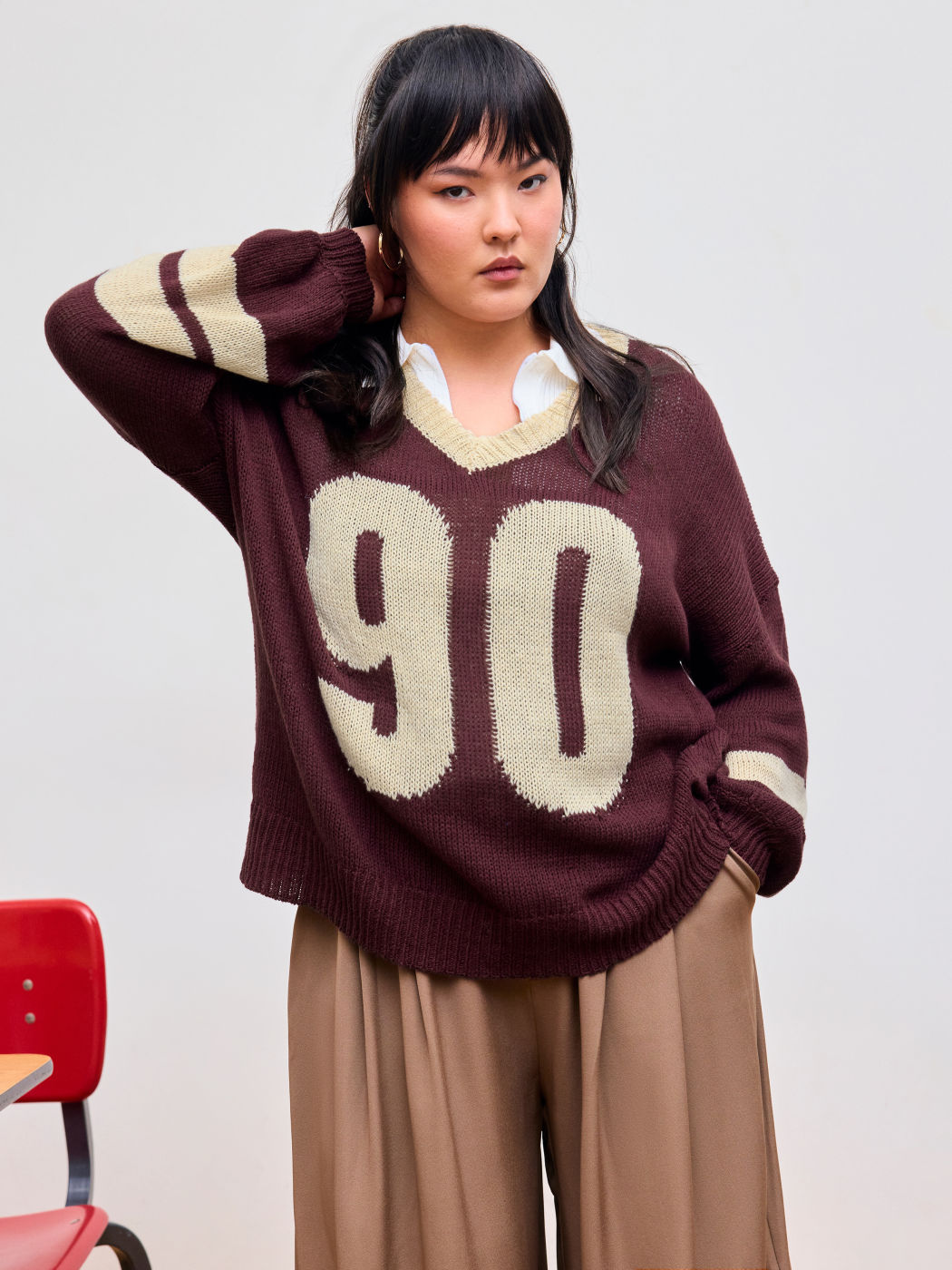 Knit V-neck 90 Graphic Contrasting Binding Sweater Curve & Plus