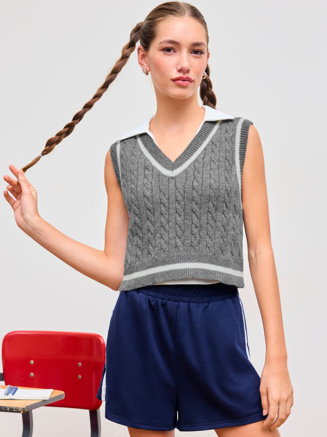Knit V-neck Texture Contrasting Binding Crop Vest
