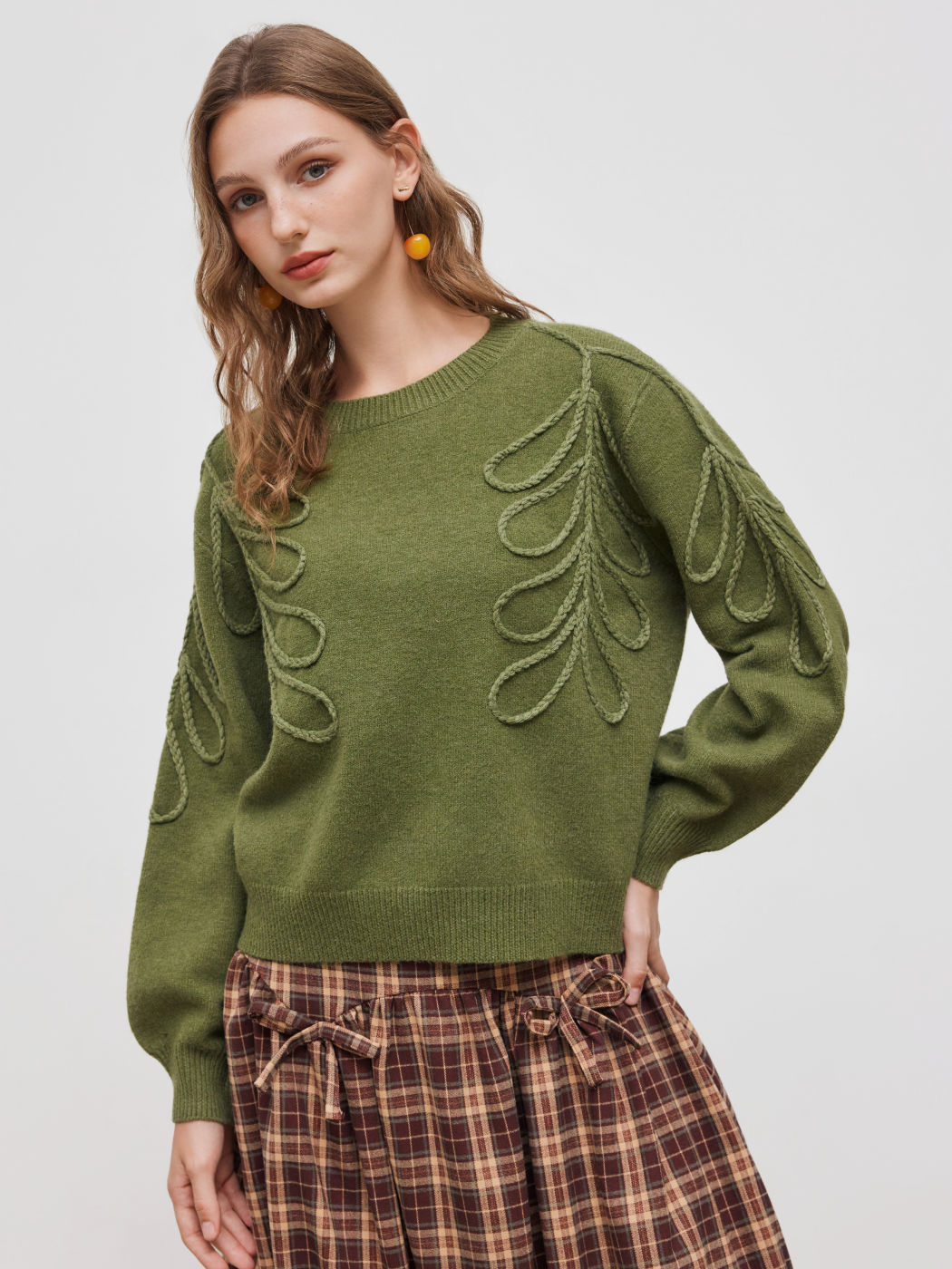Knit Round Neckline Leaf Braid Oversized Sweater