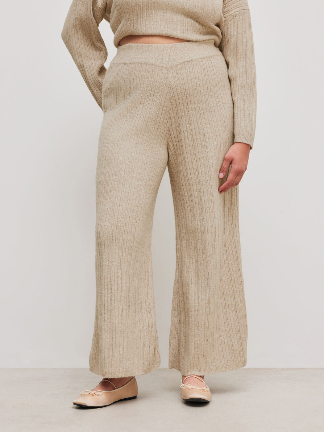 Knit Wool-blend High Rise Solid Trousers Curve & Plus