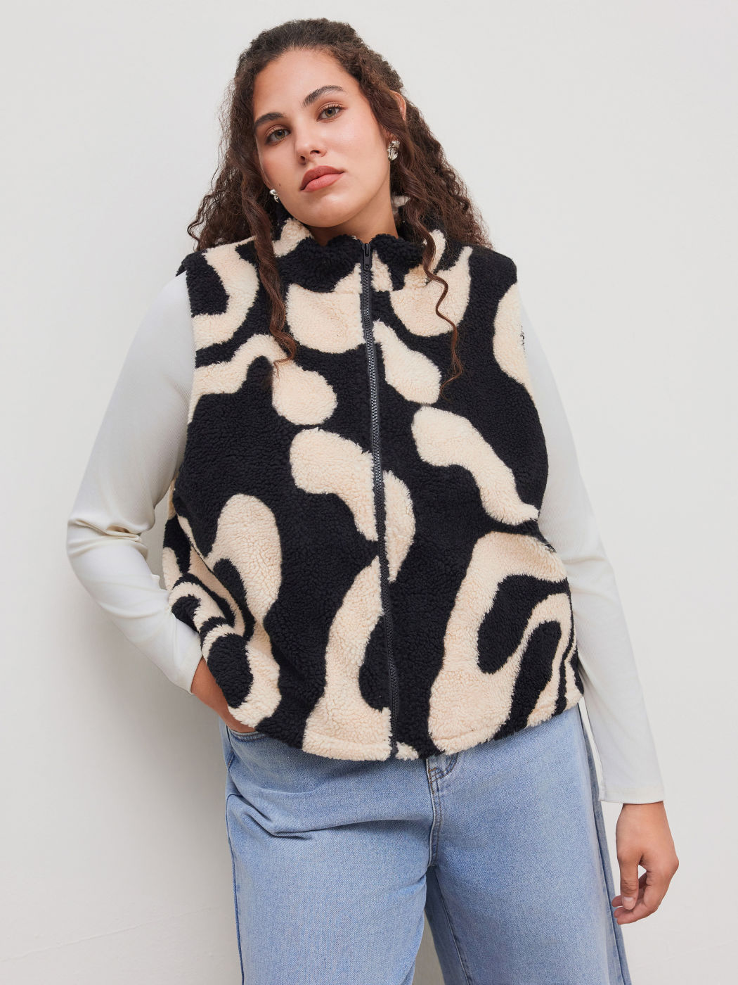 Fleece High Neck Geometric Puffer Vest Curve & Plus