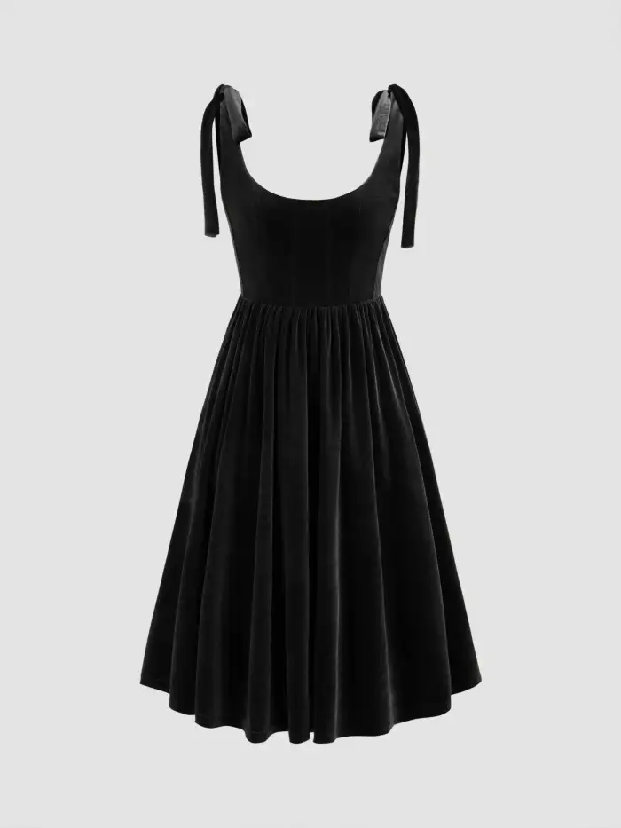 Velvet Scoop Neckline Solid Knotted Midi Dress