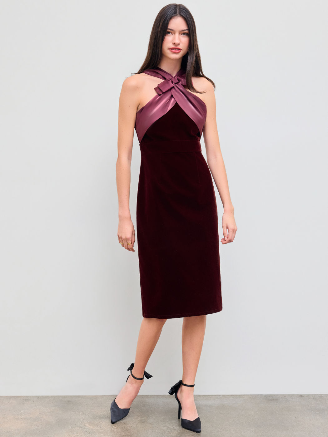 Velvet Halter Neckline Two Tone Bowknot Midi Dress