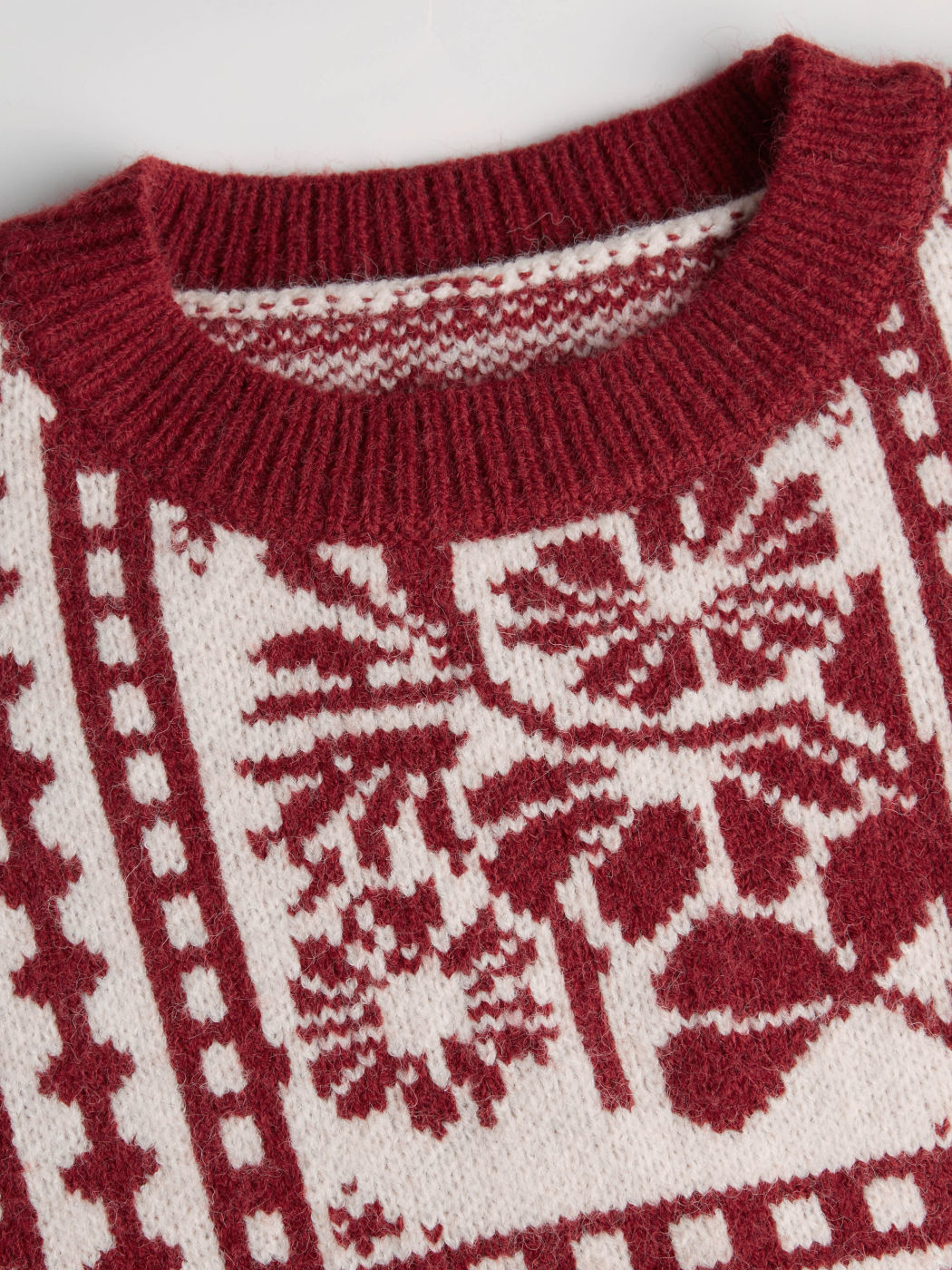 Knit Round Neckline Floral Contrasting Binding Sweater