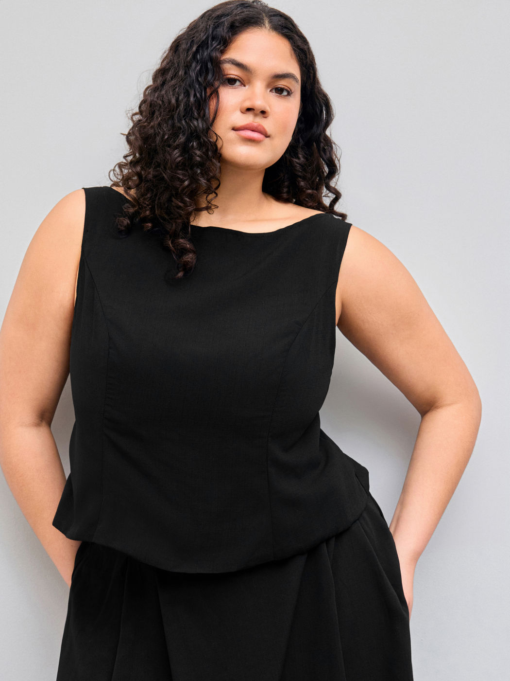 Boat Neckline Solid Split Crop Tank Top & High Rise Pleated Maxi Skirt Curve & Plus