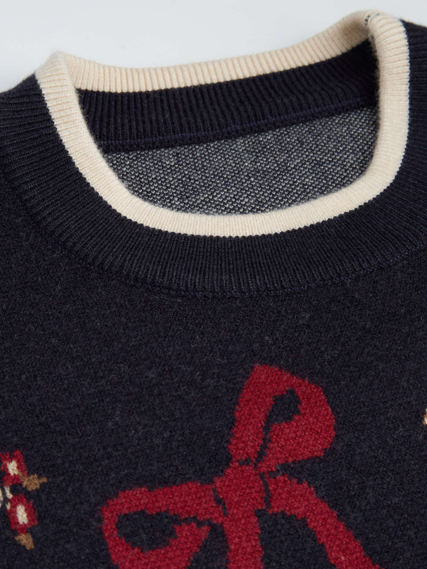 Knit Round Neckline Bear Bowknot Contrasting Binding Long Sleeve Top