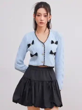Knit V-neck Contrasting Binding Bowknot Crop Top