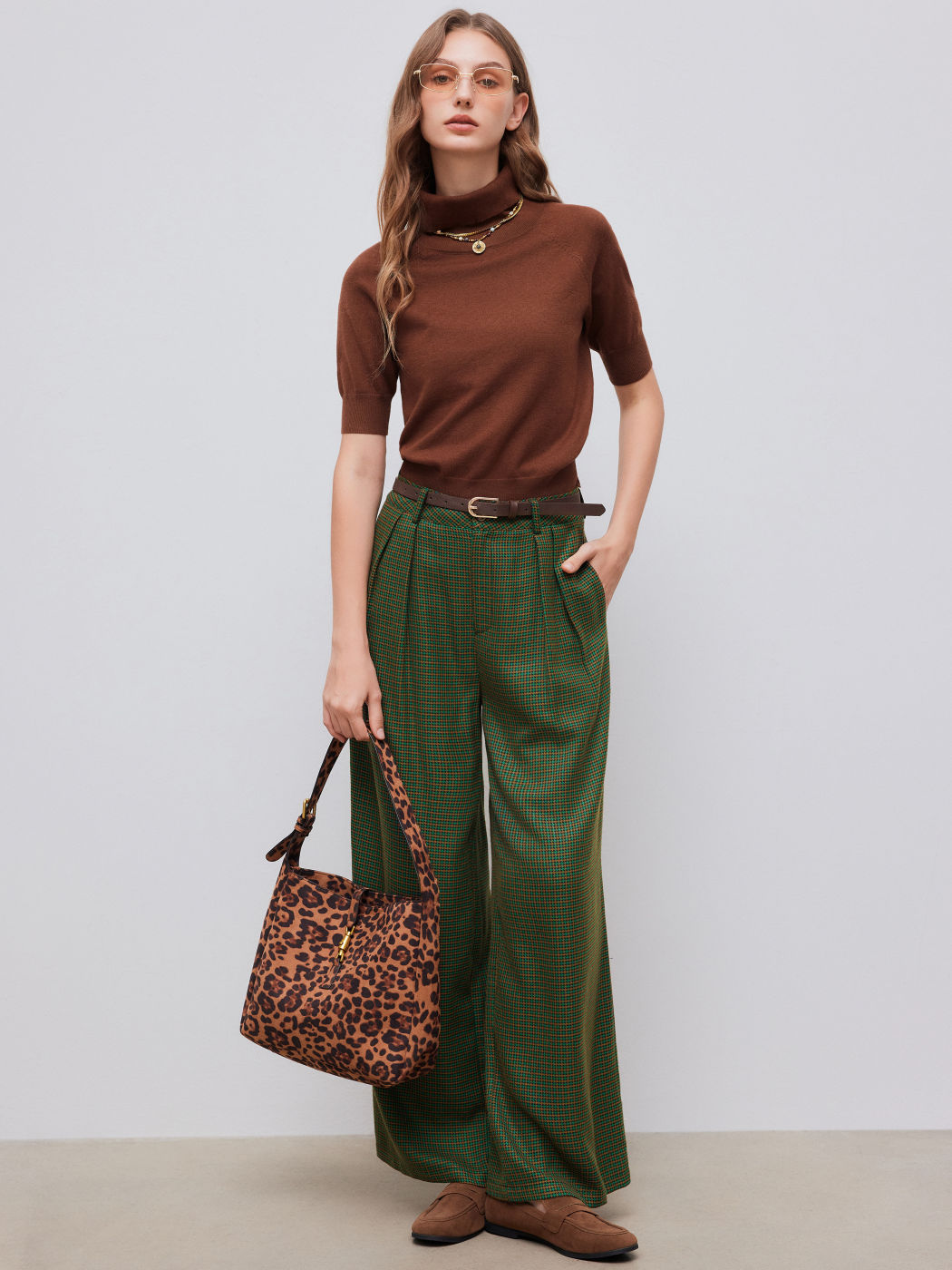 Mid Rise Houndstooth Pocket Wide Leg Trousers With Belt