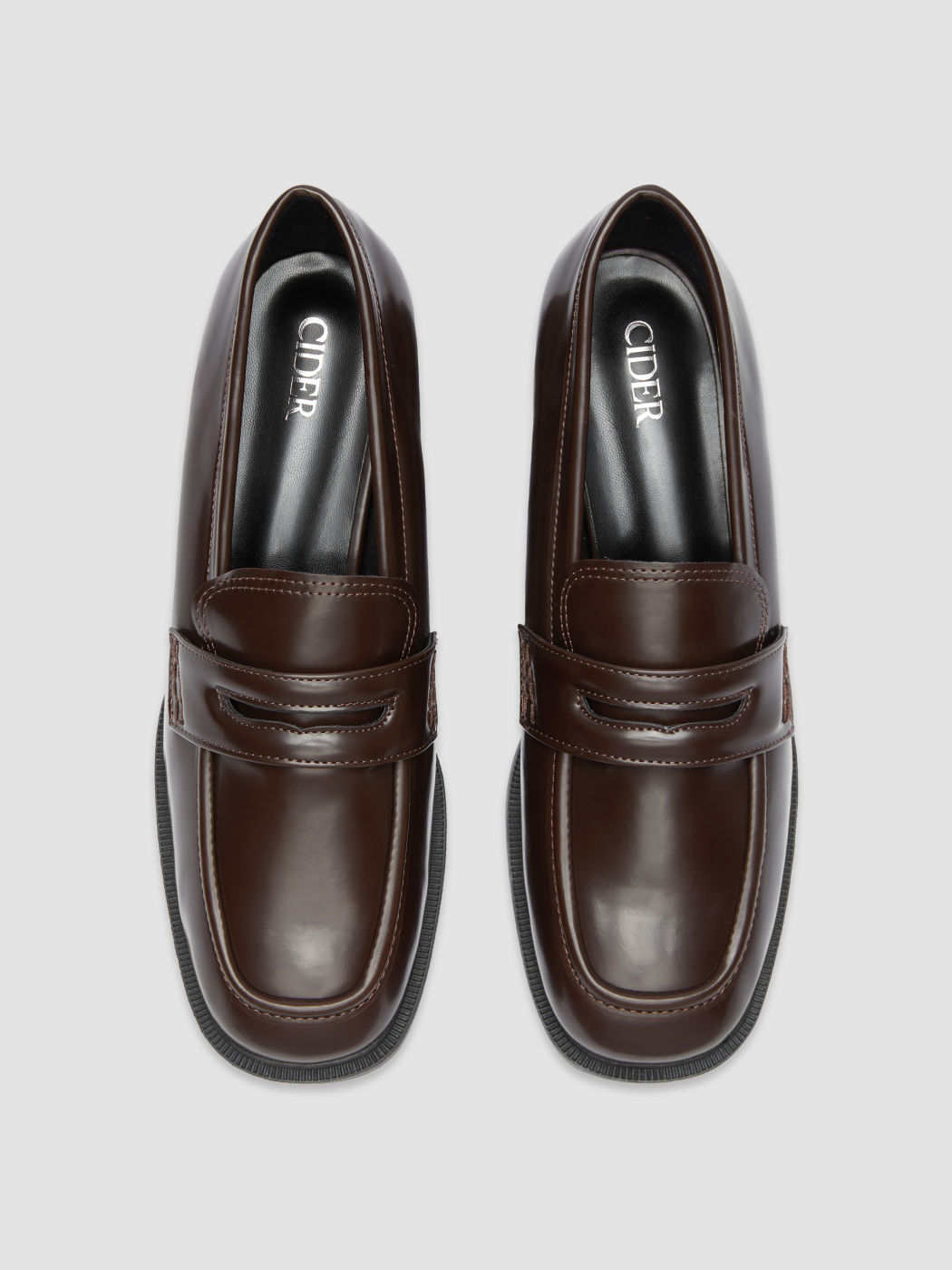 VINTAGE CHUNKY HEEL LOAFERS