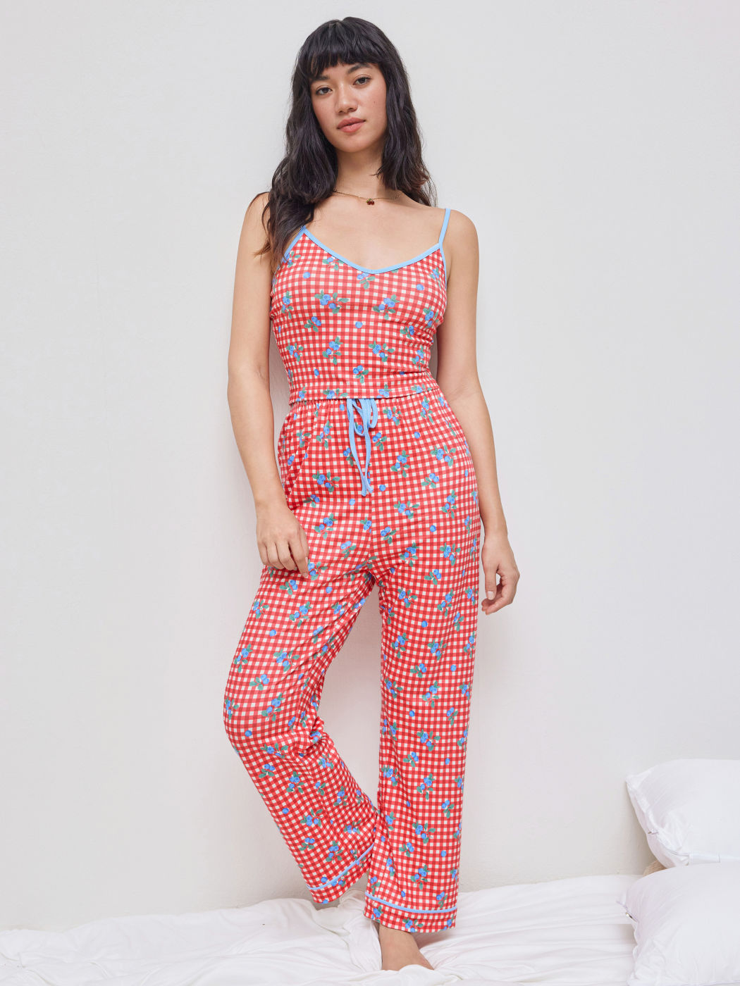 V-neck Gingham Blueberry Cami Top & Mid Rise Elastic Waist Knotted Loungewear Set