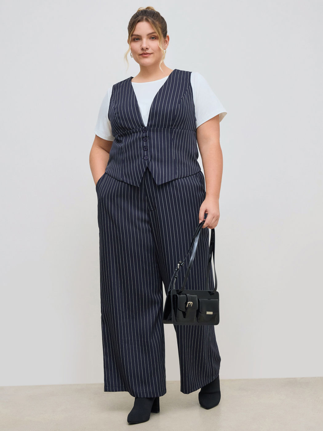 V-Ausschnitt Streifen Knopf Tanktop & Mittelhohe Taschen Gerade Beine Hosen Set Kurve & Plus