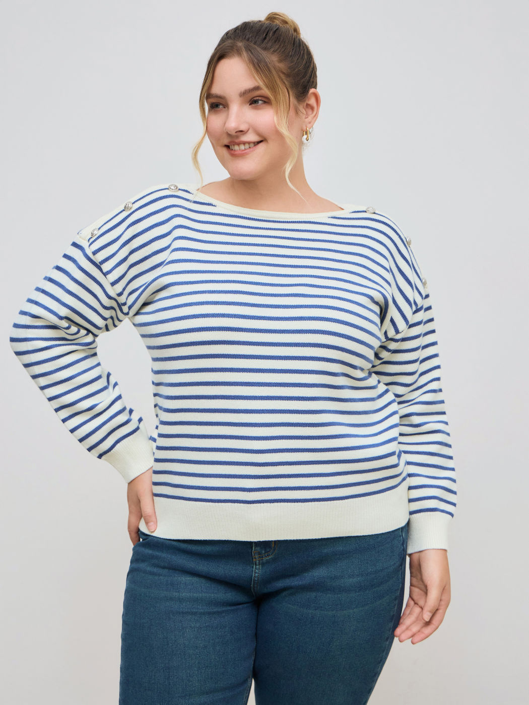 Gestreifter Strickpullover mit Knöpfen Kurve & Plus