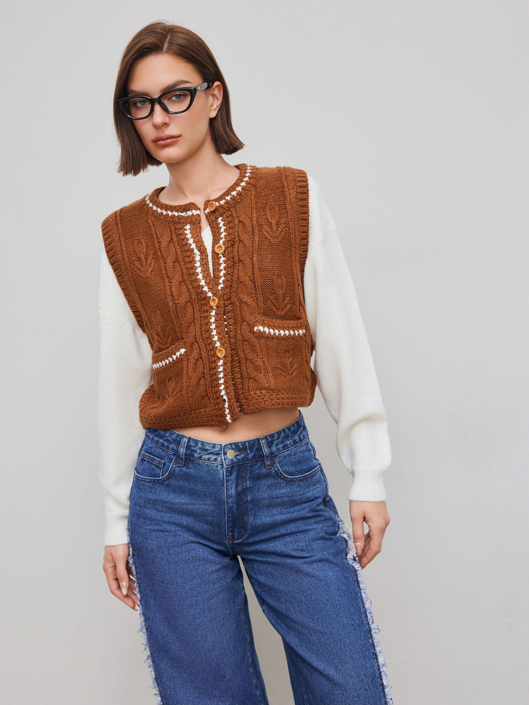 Cable Knit Contrasting Binding Vest