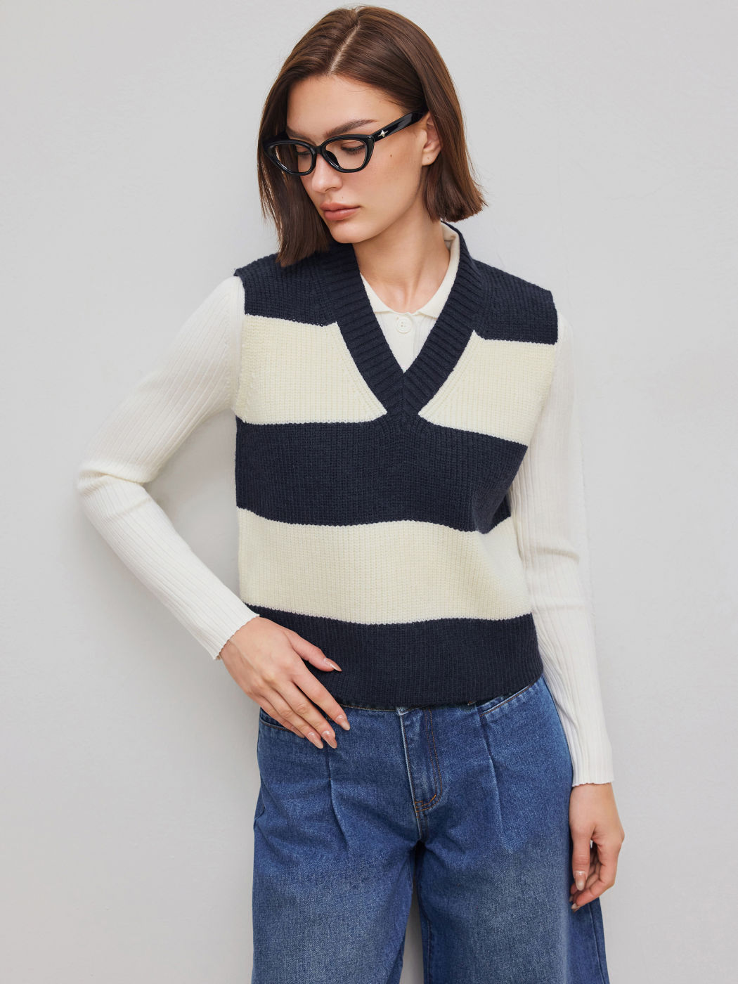 Knit V-neck Stripe Vest