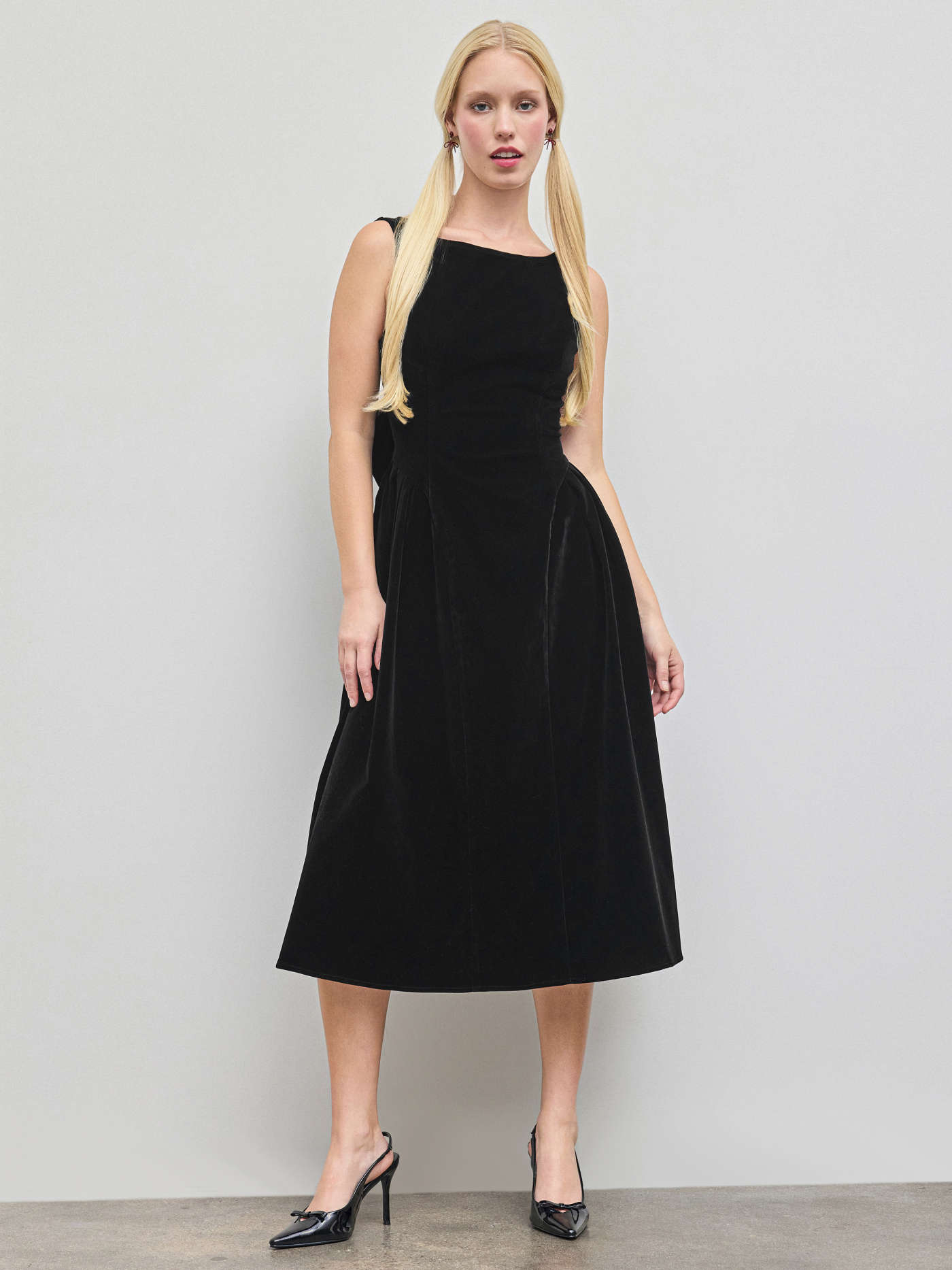 Velvet Boat Neck Bowknot Backless Midi Dress