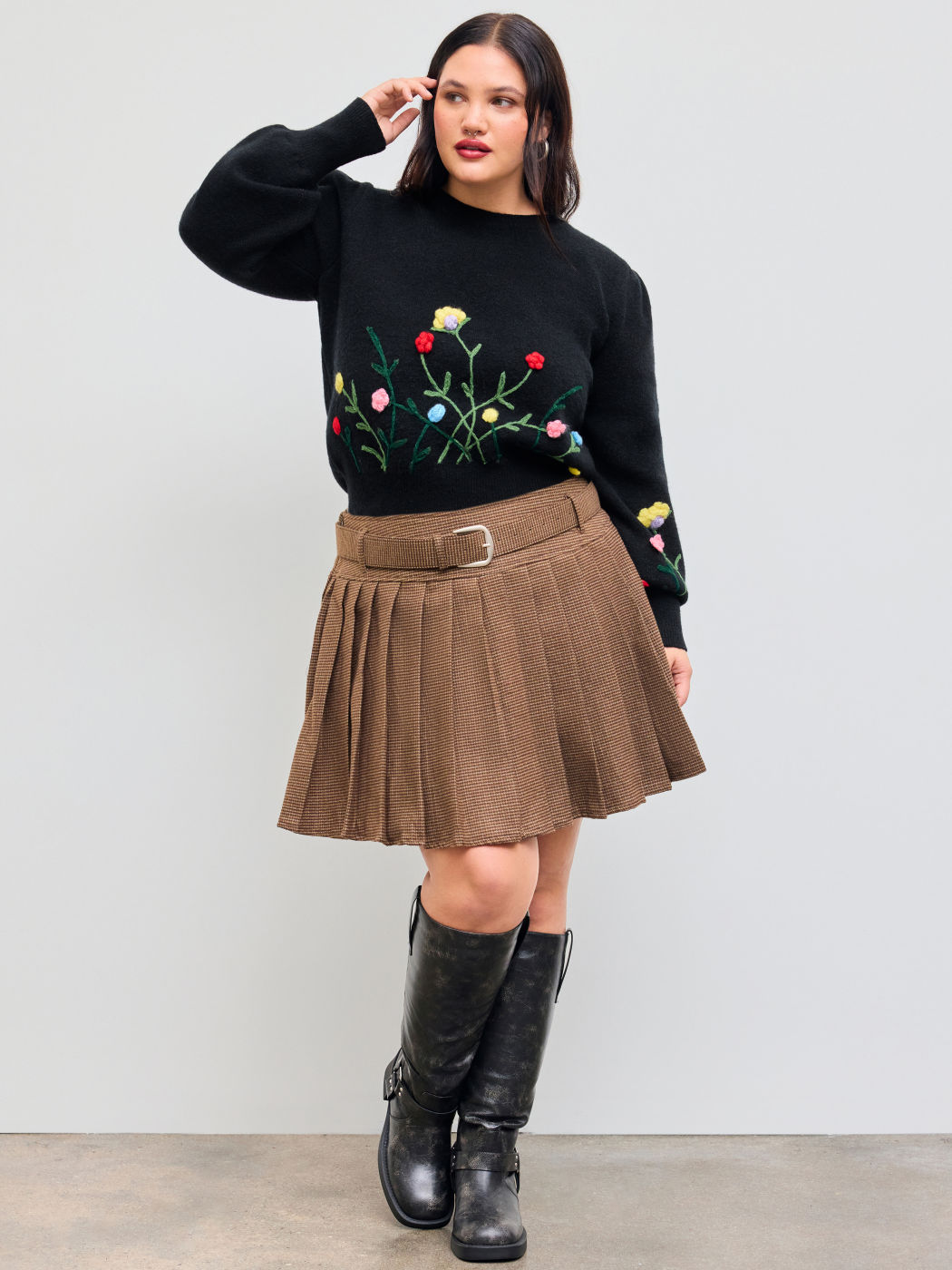 Knit Round Neckline Floral Long Sleeve Sweater Curve & Plus