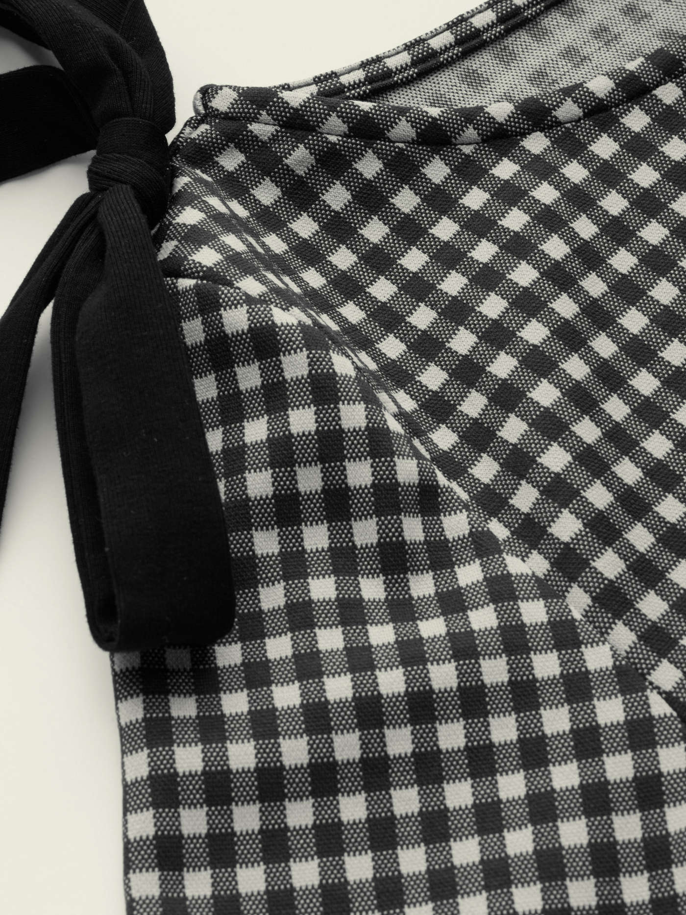 City Chic Knit Fabric Boat Neck Gingham Bowknot Ruched Long Sleeve Top For School