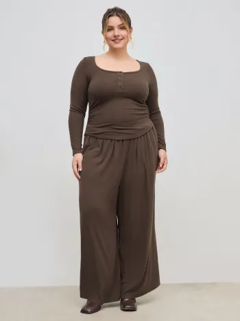 Quadratischer Ausschnitt Rüschenoberteil & Mittelhohe Gerade Hosen Set Kurve & Plus