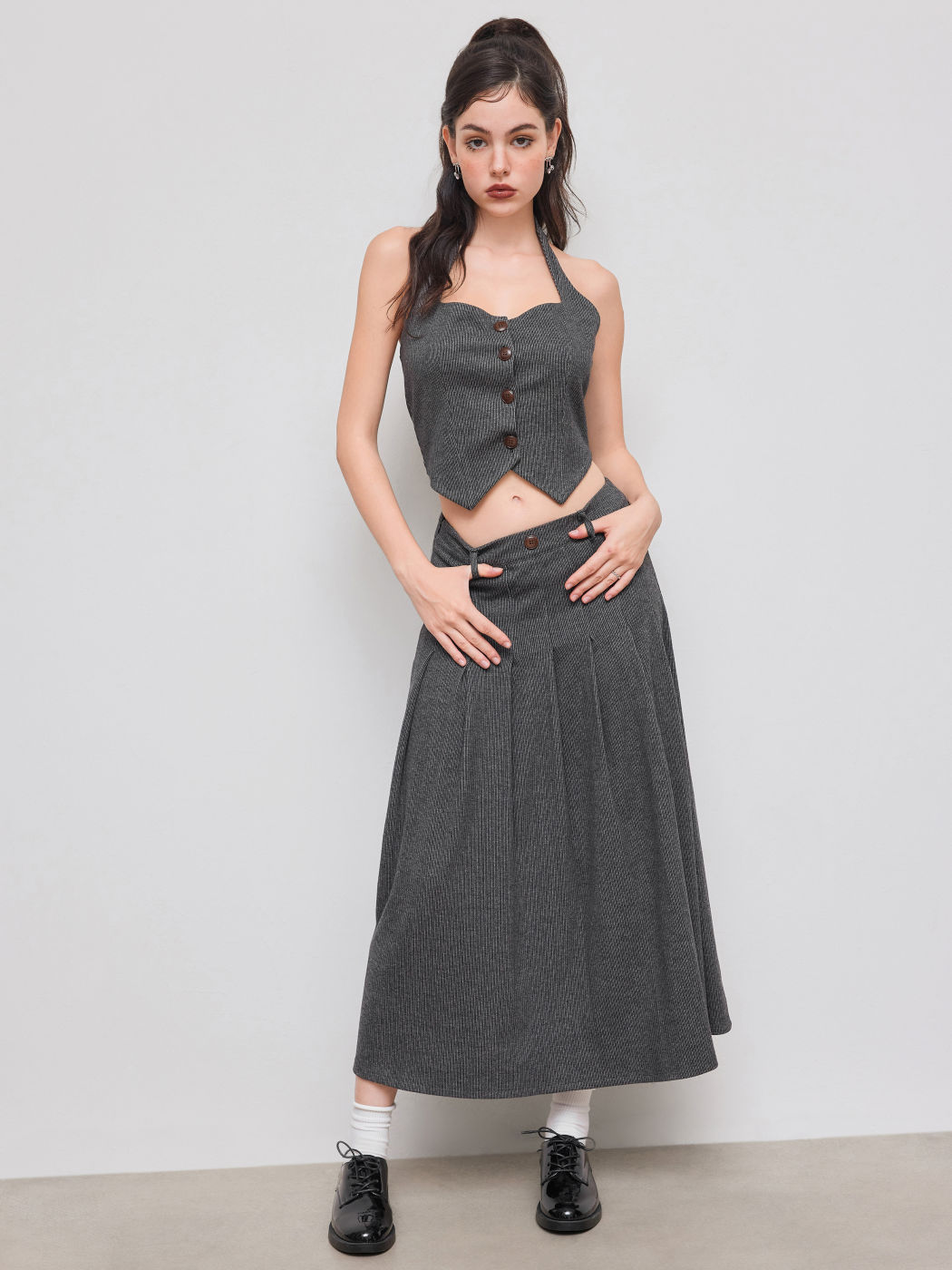 Mid Rise Pleated Maxi Skirt