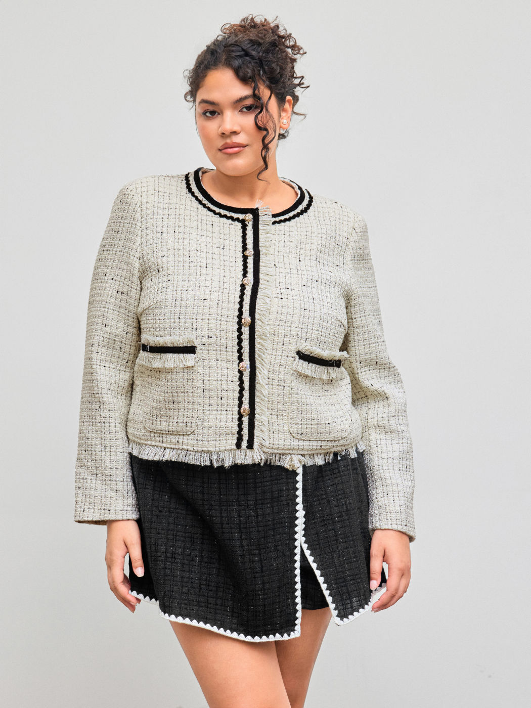 Tweed Round Neckline Fringe Pocket Jacket Curve & Plus